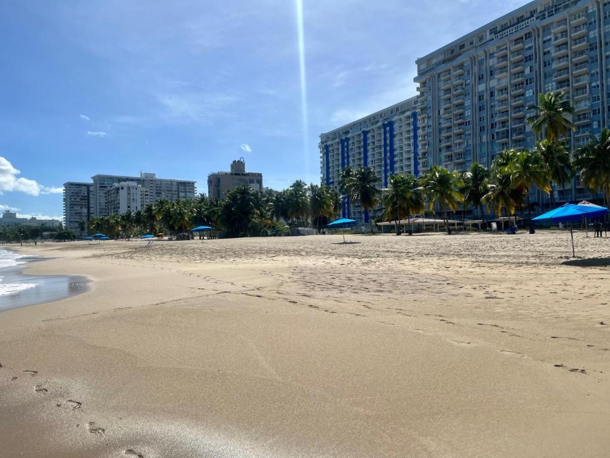 Isla Verde Frente A La Playa Y Piscina, Centrico Y Accesible 圣胡安 外观 照片